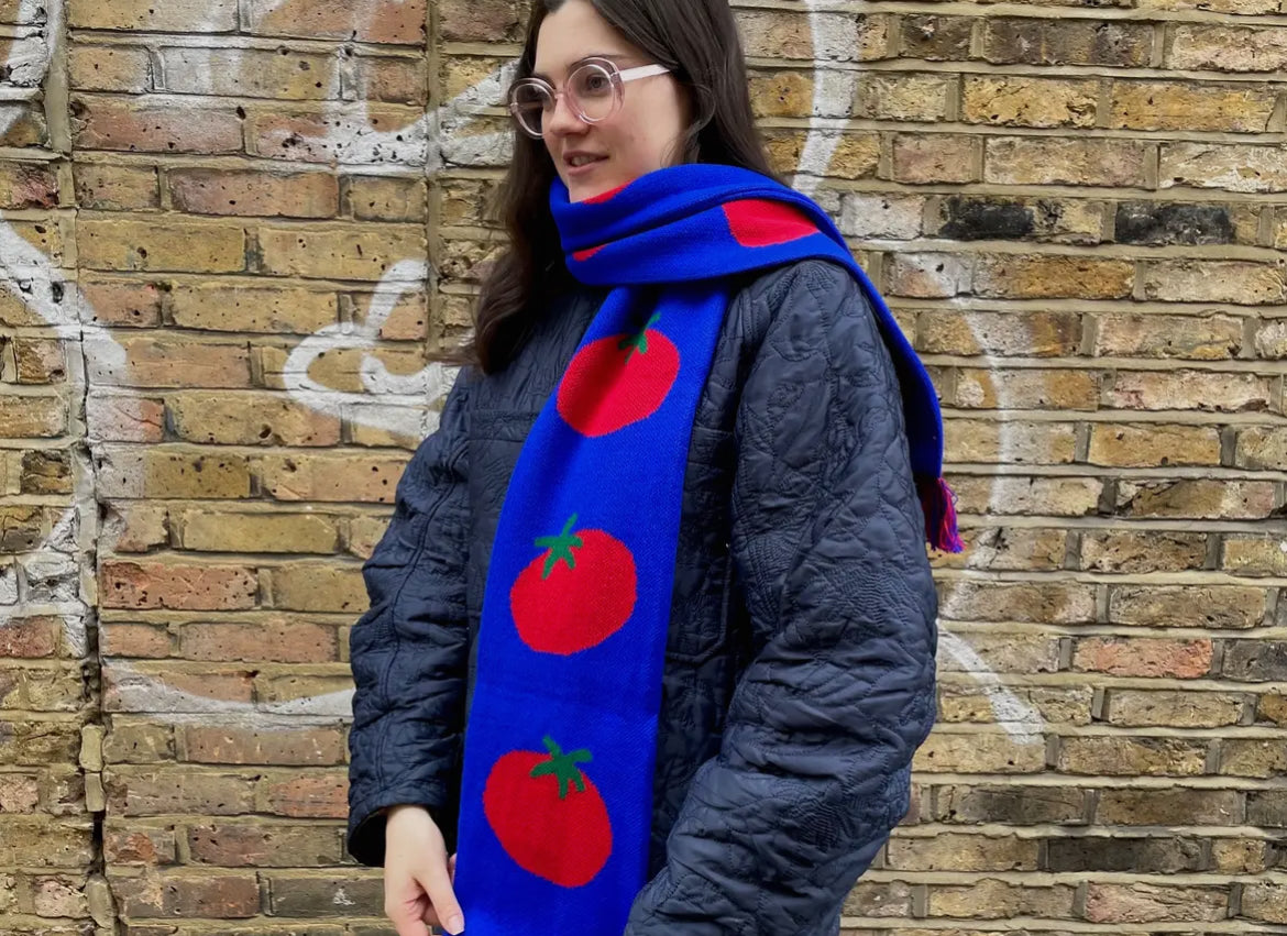 Tomato Scarf