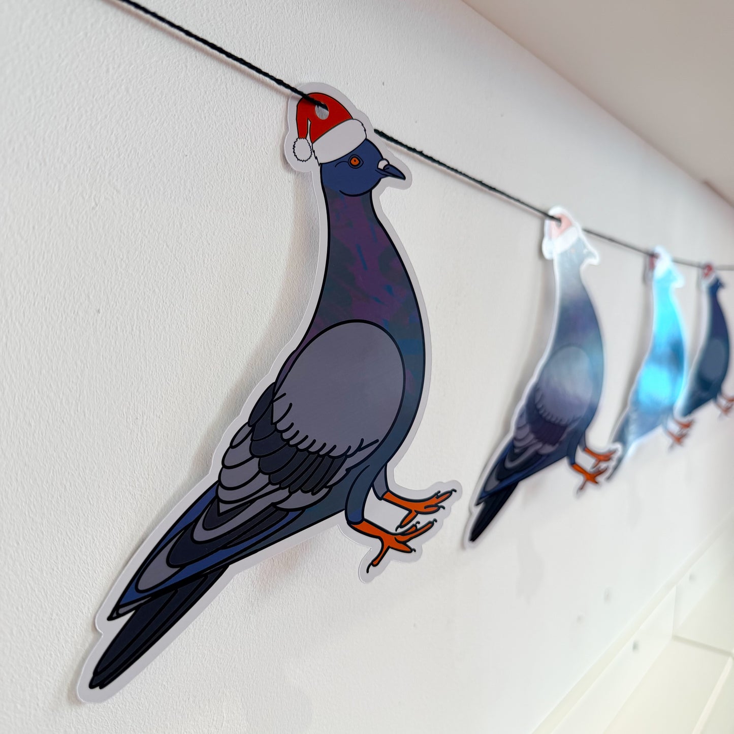 Cooo-l Christmas Pigeon Garland