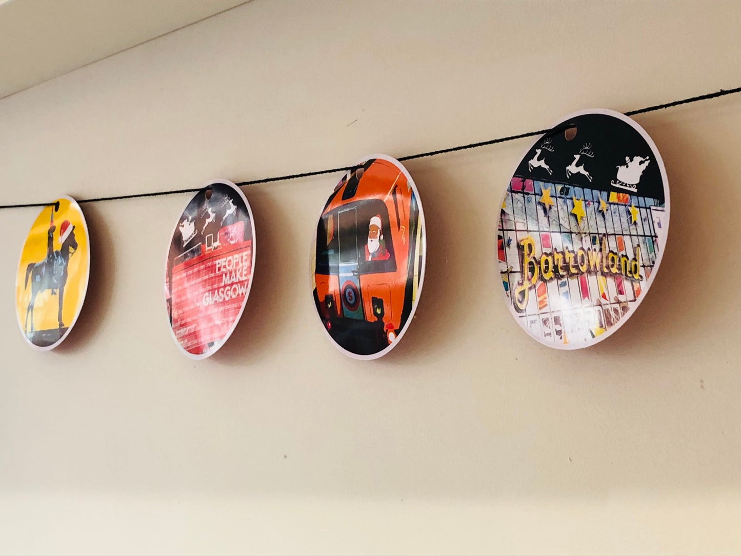 Glasgow Christmas Garland