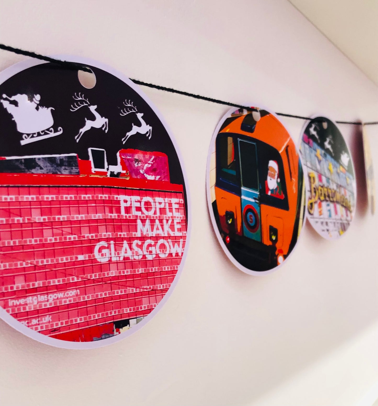 Glasgow Christmas Garland