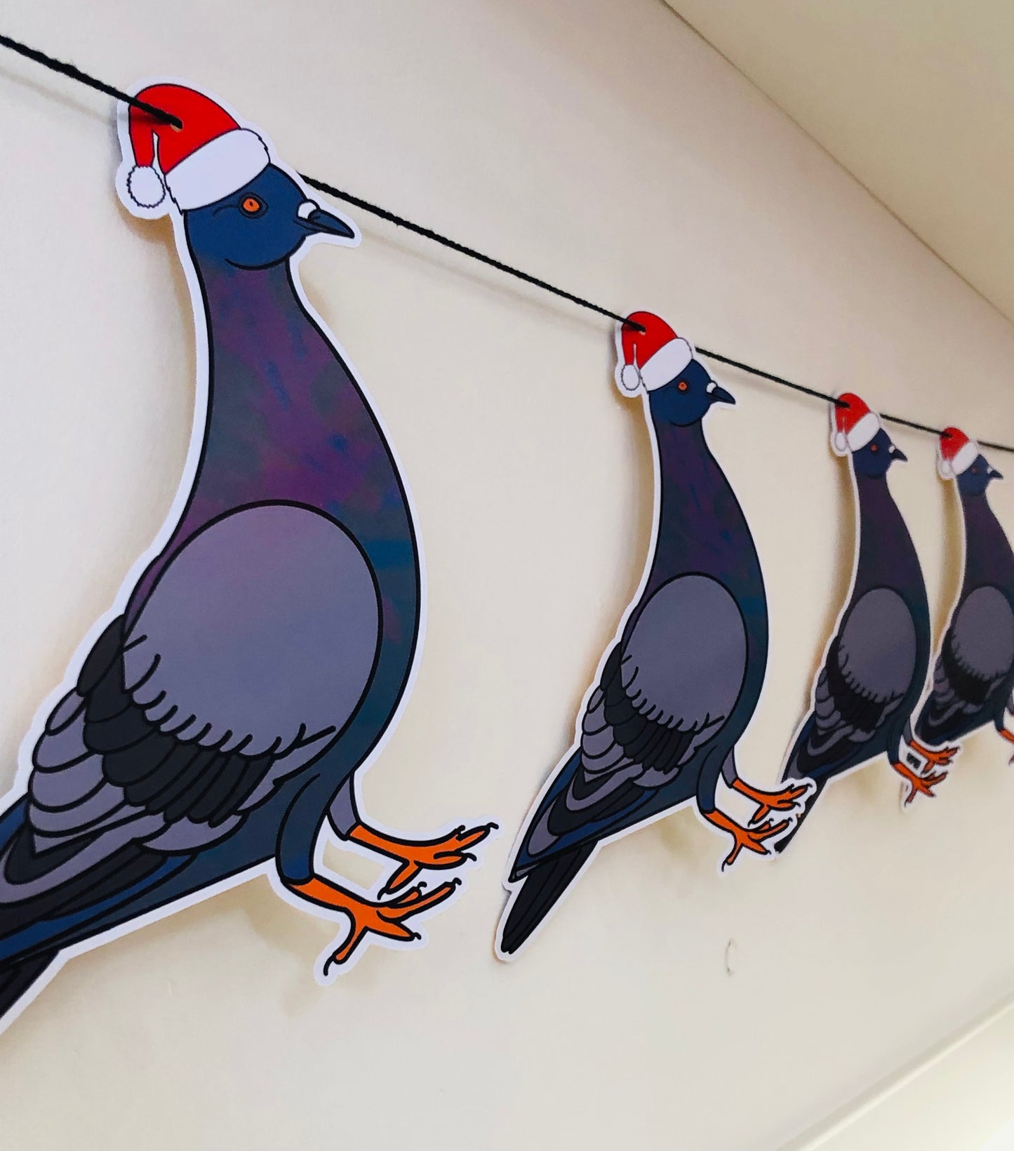 Cooo-l Christmas Pigeon Garland